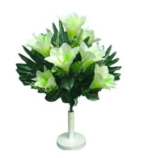 RAMO DE LIRIO CON 7 FLORES BLANCAS