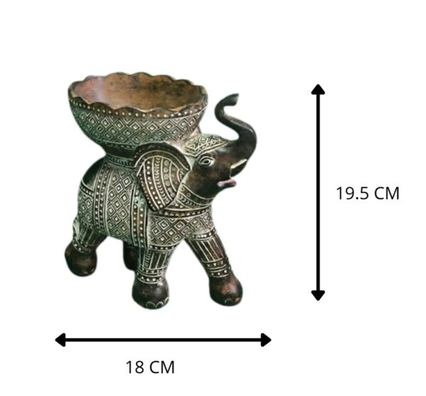 PLATO DE ELEFANTE 19.5X21 CM