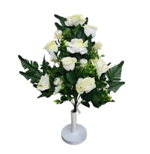 RAMO DE ROSAS Y BOTON BLANCO